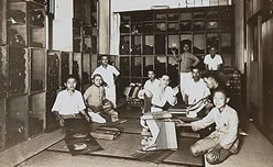 昭和初期、店舗の風景